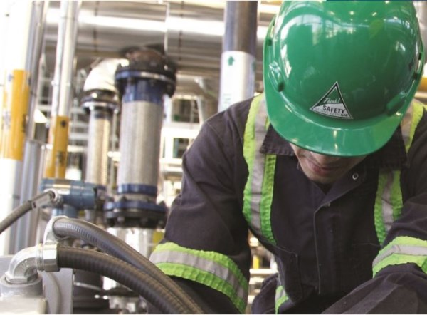 Industrial Mechanic working