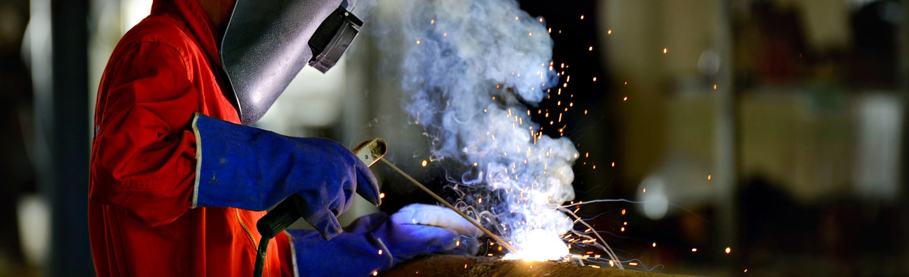 welder working